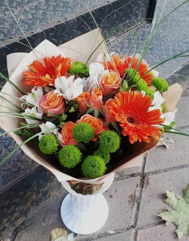 Букет цветов из: Герберы, Хризантемы, Альстромерии и Розы в Анджиевский