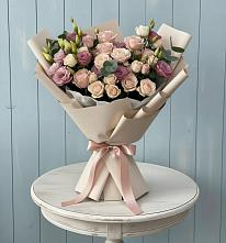 Букет цветов из:  Розы и Лизиантусы в Анджиевский