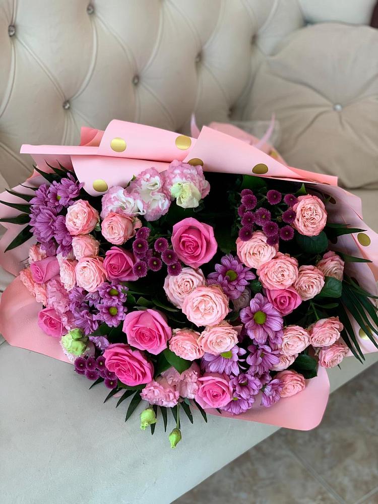 Букет цветов из: Хризантемы, Розы и Лизиантусы в Анджиевский