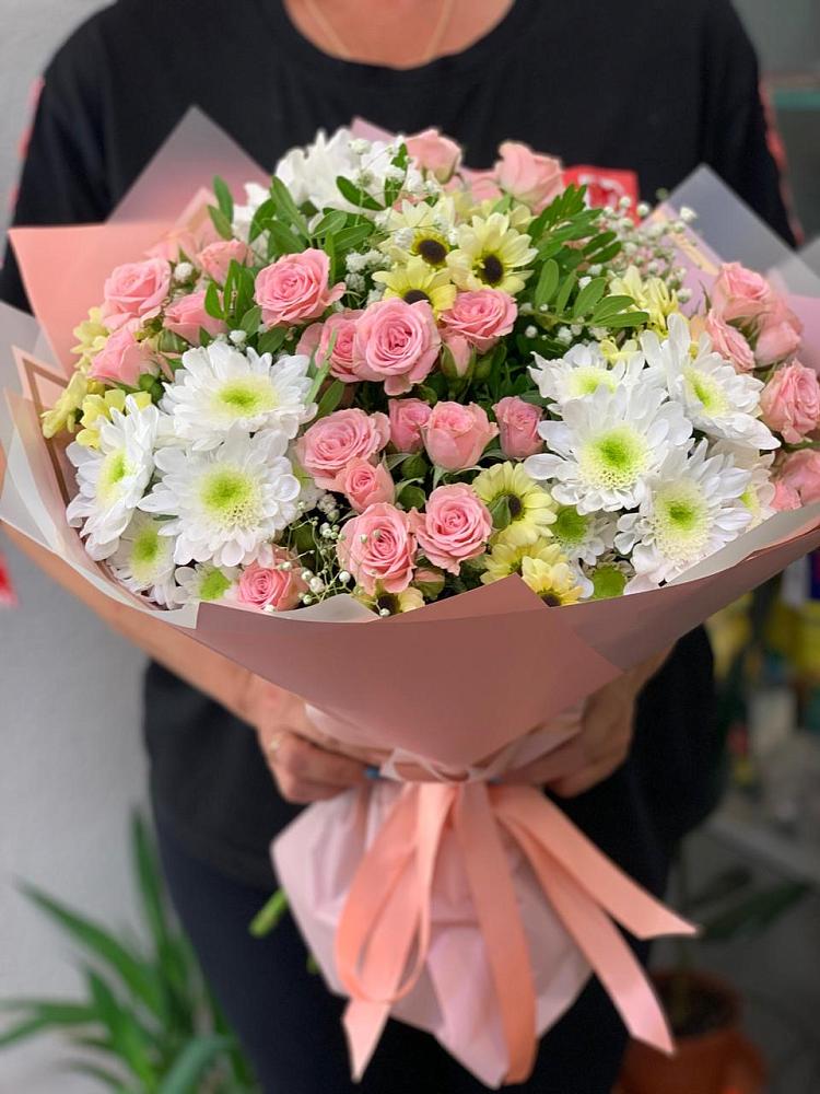 Букет цветов из: Розы и Хризантемы в Анджиевский