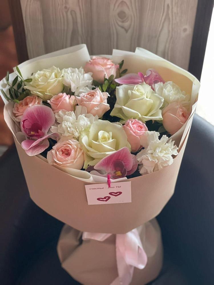 Букет цветов из: Орхидеи, Розы и Гвоздики в Анджиевский