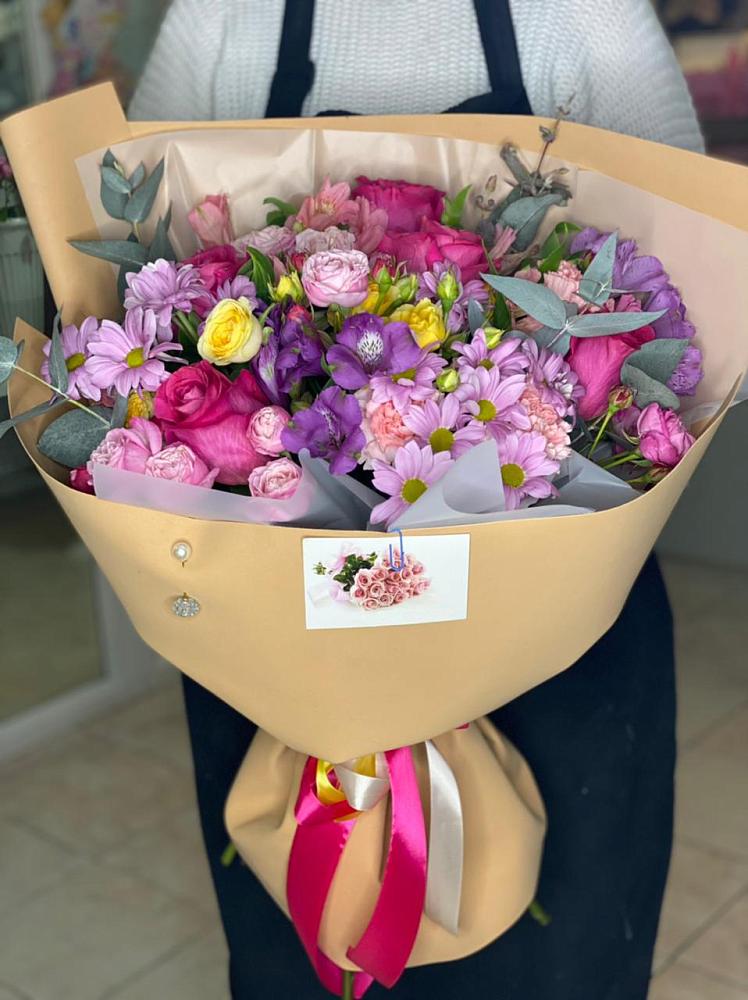 Букет цветов из: Хризантемы, Гвоздики и Альстромерии в Анджиевский