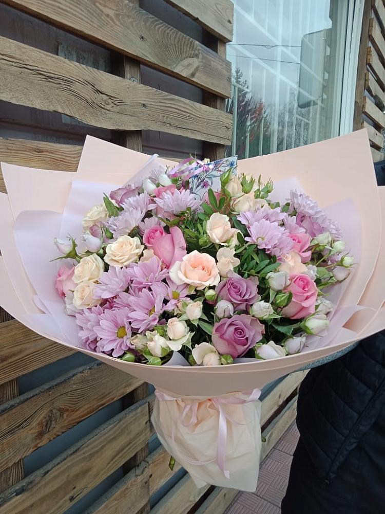 Букет цветов из: Розы и Хризантемы в Анджиевский