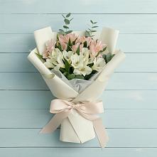 Букет цветов из:  Альстромерии в Анджиевский