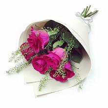 Букет цветов из:  Розы в Анджиевский