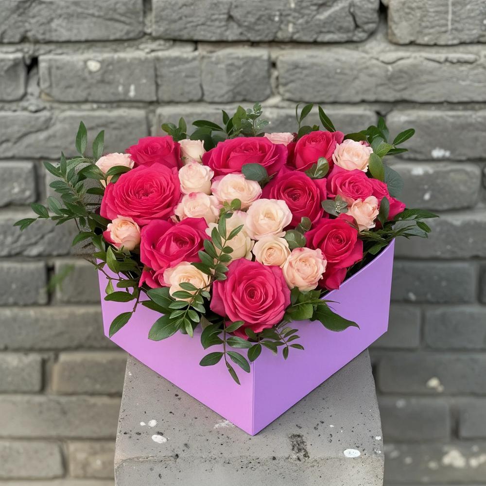 Цветочная композиция из Розы в коробке в Анджиевский