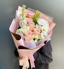 Букет цветов из:  Хризантемы и Розы в Анджиевский