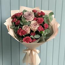 Букет цветов из:  Гвоздики и Розы в Анджиевский