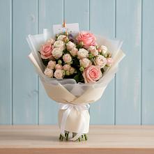 Букет цветов из:  Розы в Анджиевский