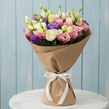 Букет цветов из:  Лизиантусы в Анджиевский